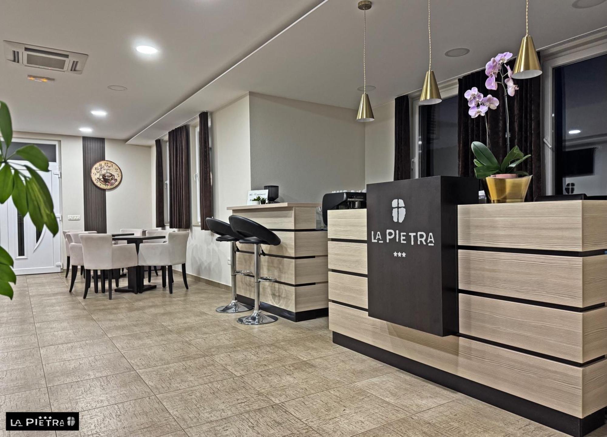 La Pietra Family Hotel Međugorje Extérieur photo